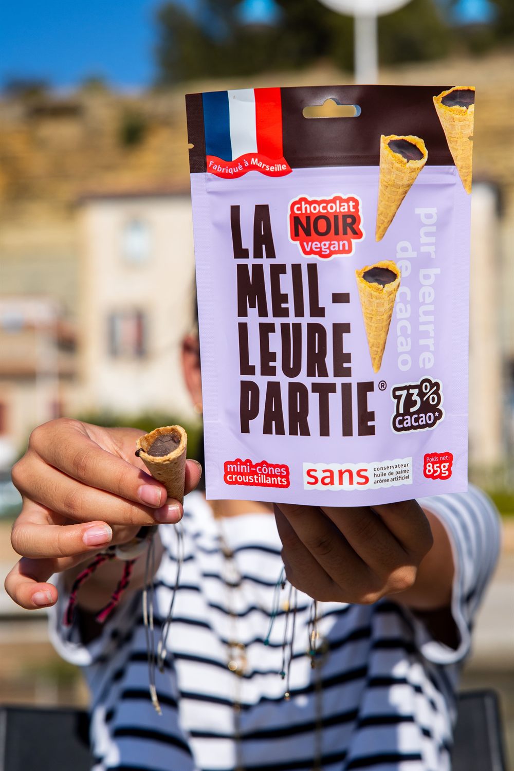 Sachet de mini cônes au chocolat noir 73 % de cacao, vegan